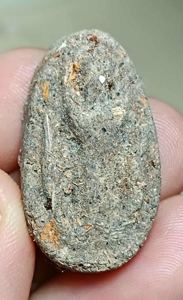 แม่อุมายิม เนื้อผง( สีตาล ) รุ่นยุคเก่า หายาก ปู่กดพิมพ์เองทั้งหมด หลวงปู่ ครูบาคำเป็ง