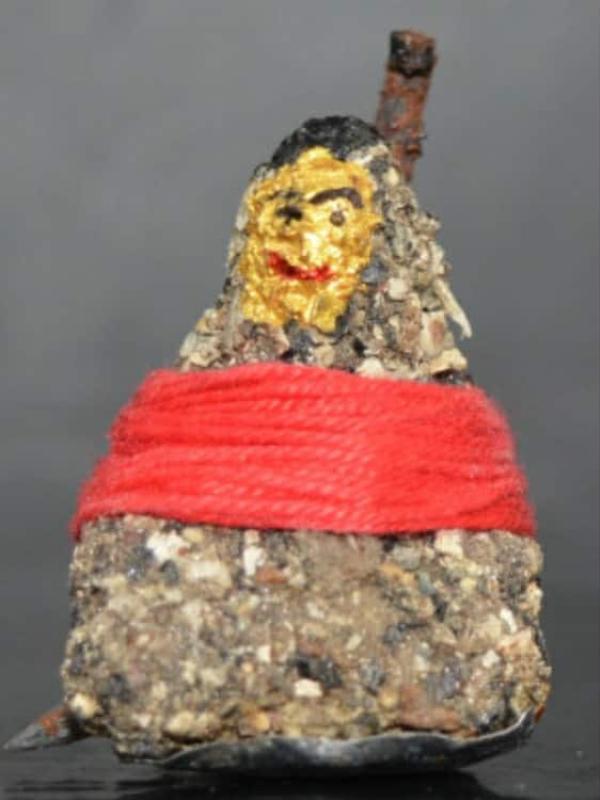 กุมารพรายน้อย ฝังตะปูตอกฝาโลงพันด้วยด้ายอาถรรพ์ เหล็กทิ่มศพ หลวงพ่อดำ วัดพระพุทธบาทคีรีรัตน์ 