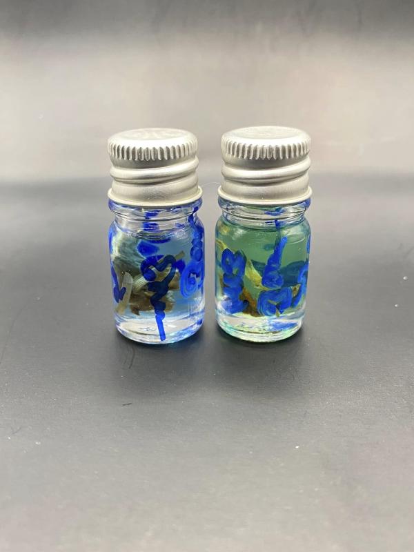 น้ำมันมนต์นางตัณหาเข้าห้อง ว่านมหาเสน่ห์ อาจารย์  ปู่อี๋  