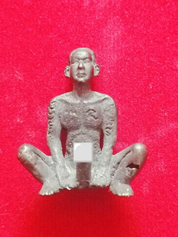 พ่องั่ด  มหา้สน่ห์ หน้าหล่อ เนื้อโลหะ รมดำ ขนาดพกพา1นิ้ว ครึ่ง  หลวงครูบาคำเป็ง อาศรมสุขาวดี สำนักสงฆ์มะค่างาม 