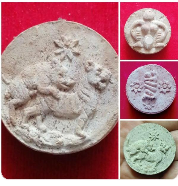 หมูเสพเสือ  ขนาด1นิ้ว  เนื้อผงว่าน ด้านมี2แบบ แม่แหก และ อิ่นคู่    หลวงปู่ครูบาคำเป็ง ฐิตปัญโญ อาศรมสุขาวดี จ.กำแพงเพชร