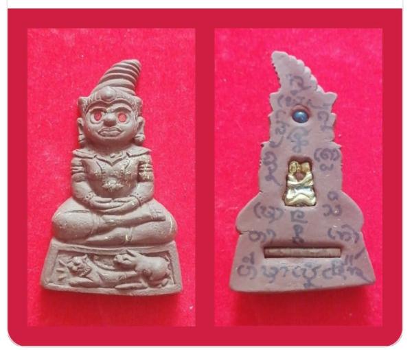 พ่องั่งมหาเสน่ห์  ด้านหลัง ฝัง เม็ดพลอย ตะกรุด หลวงปู่ครูคำเป็ง ฐิตปัญโญ อาศรมสุขาวดีวราราม จ.กำแพงเพชร